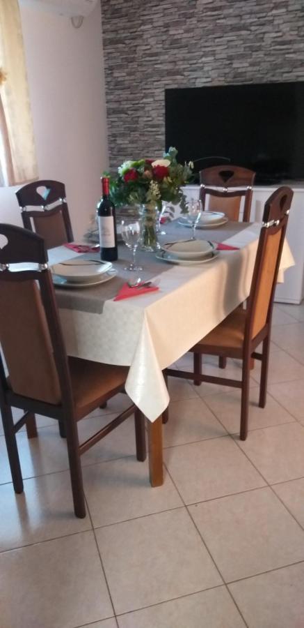 Viskovo Apartman Blazenka מראה חיצוני תמונה